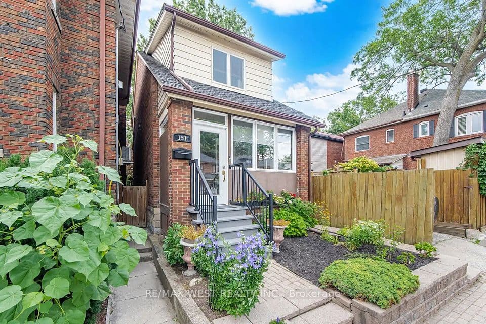 151 Jane Street, Toronto, ON M6S 3Y8 – main photo