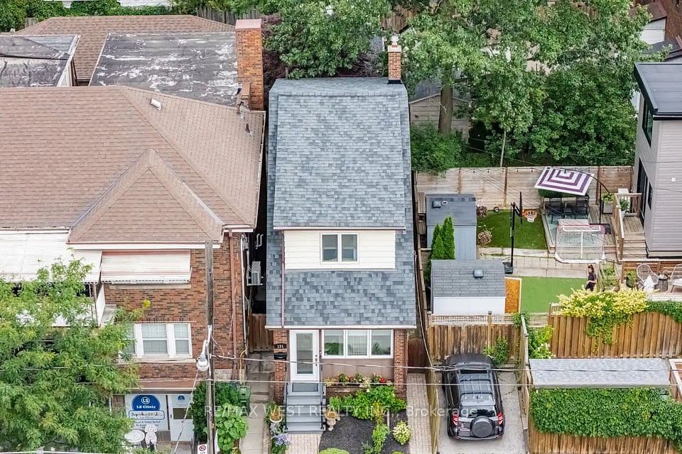 151 Jane Street, Toronto, ON M6S 3Y8 – photo 2