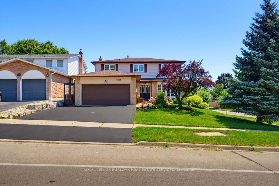 2325 Duncaster Drive, Burlington, ON L7P 4C3 – main photo