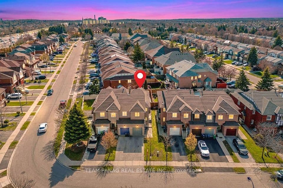 25 Ural Circle, Brampton, ON L6R 1H3 – main photo