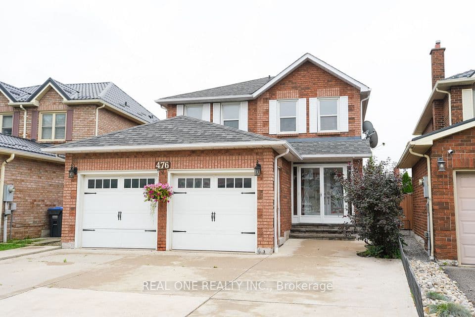 476 Bud Gregory Boulevard, Mississauga, ON L4Z 2K4 – main photo