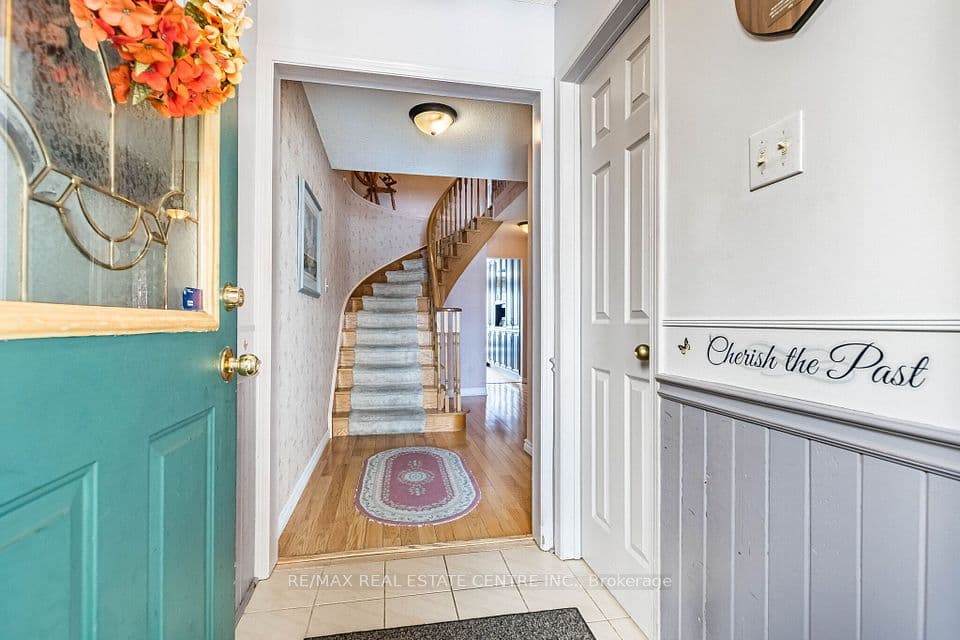 82 Candy Crescent, Brampton, ON L6X 3Z9 – photo 3