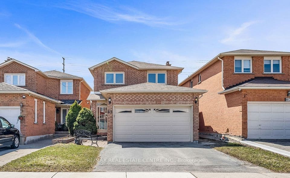 82 Candy Crescent, Brampton, ON L6X 3Z9 – main photo