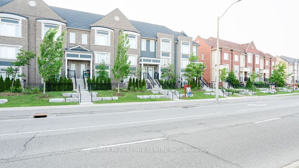 250 Sunny Meadow Boulevard 77, Brampton, ON L6R 3Y7 – photo 3