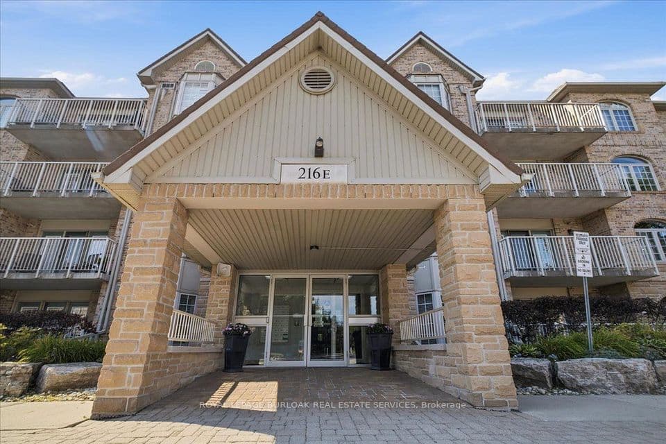 216 Plains Road W E305, Burlington, ON L7T 4K8 – main photo