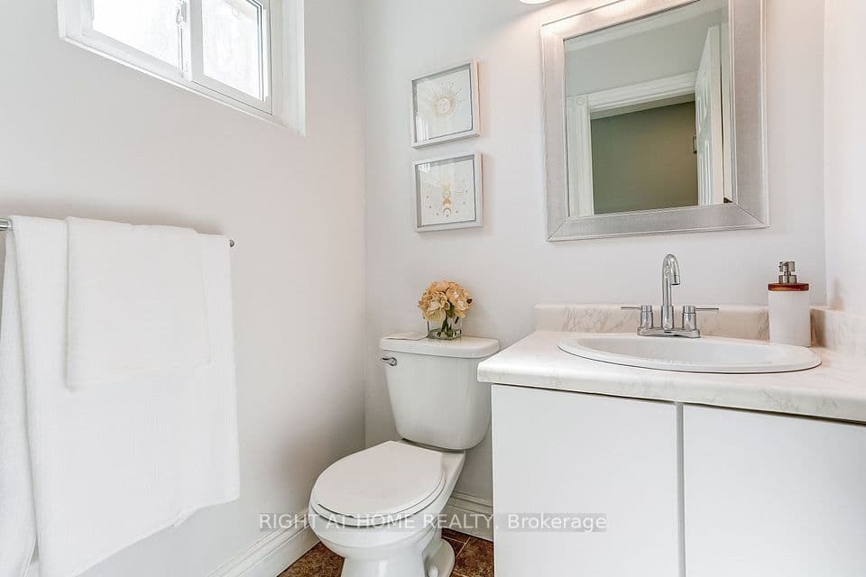 2120 Rathburn Road E 55, Mississauga, ON L4W 2S8 – photo 3