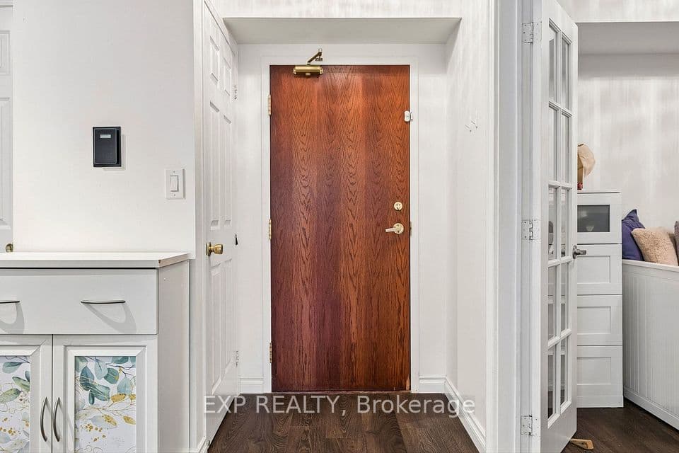 190 Manitoba Street 311, Toronto, ON M8Y 3Y8 – photo 3