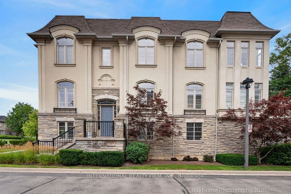 37-4135 Shipp Drive, Mississauga, ON L4Z 0A7 – photo 2