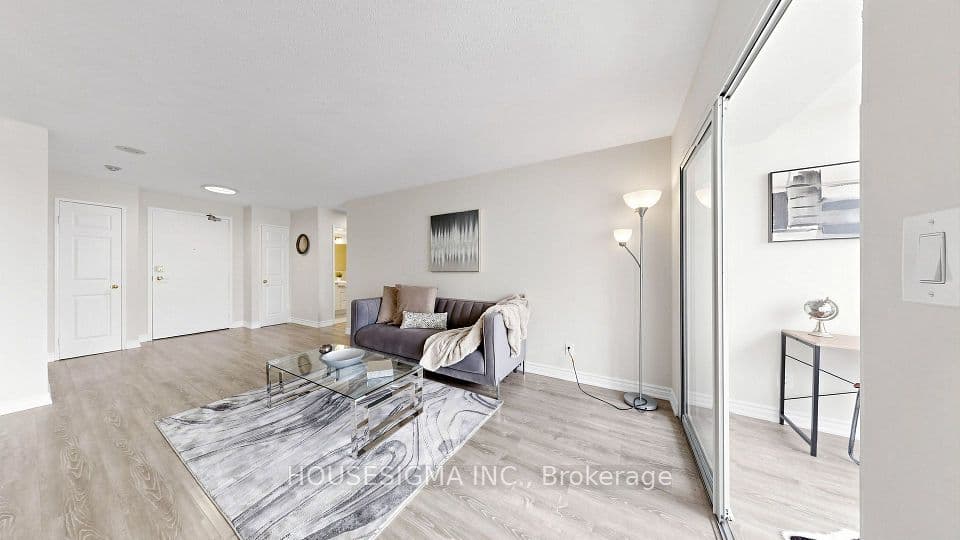 155 Hillcrest Avenue 1815, Mississauga, ON L5B 3Z2 – photo 2