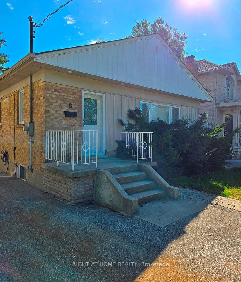 8 Northampton Drive, Toronto, ON M9B 4S6 – photo 2