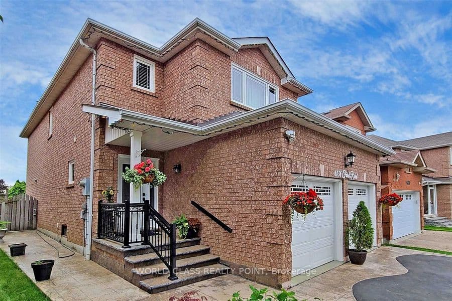 6136 Ford Road, Mississauga, ON L5V 1X1 – main photo