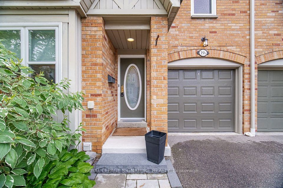 5940 Glen Erin Drive 19A, Mississauga, ON L5M 5W9 – photo 3