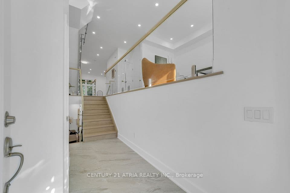 47 Eighth Street, Toronto, ON M8V 3C2 – photo 2