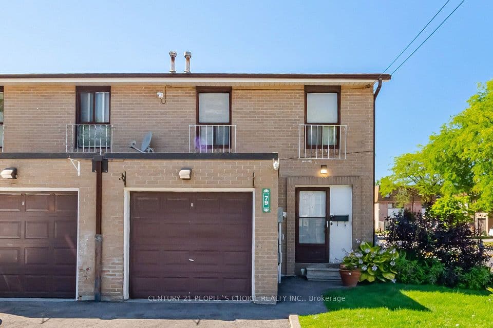 79 Fleetwood Crescent, Brampton, ON L6T 2E5 – main photo