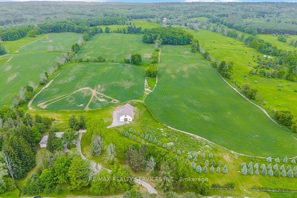 19246 Centreville Creek Road, Caledon, ON L7K 2N1 – photo 2