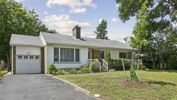 1603 Lincolnshire Boulevard, Mississauga, ON L5E 2S8 – main photo
