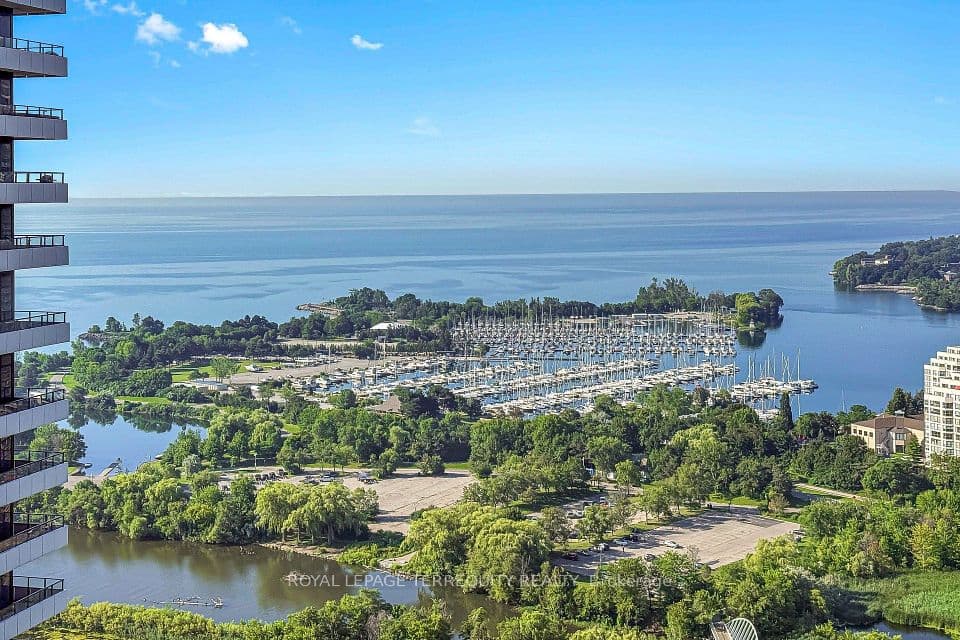 33 Shore Breeze Drive 3111, Toronto, ON M8V 0G1 – main photo