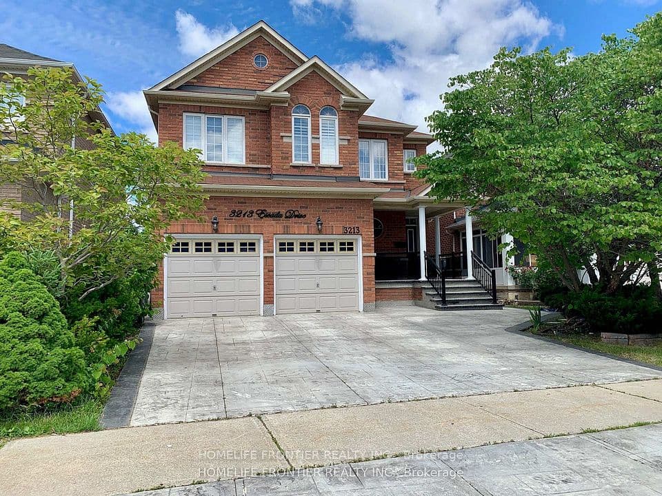 3213 Escada Drive, Mississauga, ON L5M 7V6 – main photo