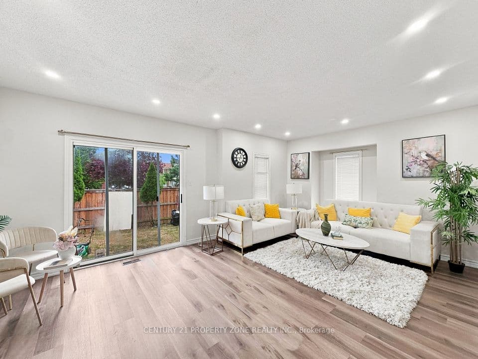 65 Shady Pine Circle, Brampton, ON L6R 1K3 – photo 3