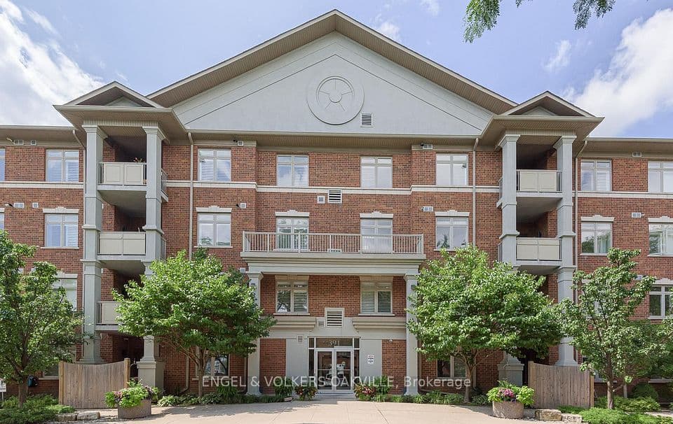 391 Plains Road E 404, Burlington, ON L7T 4M2 – main photo