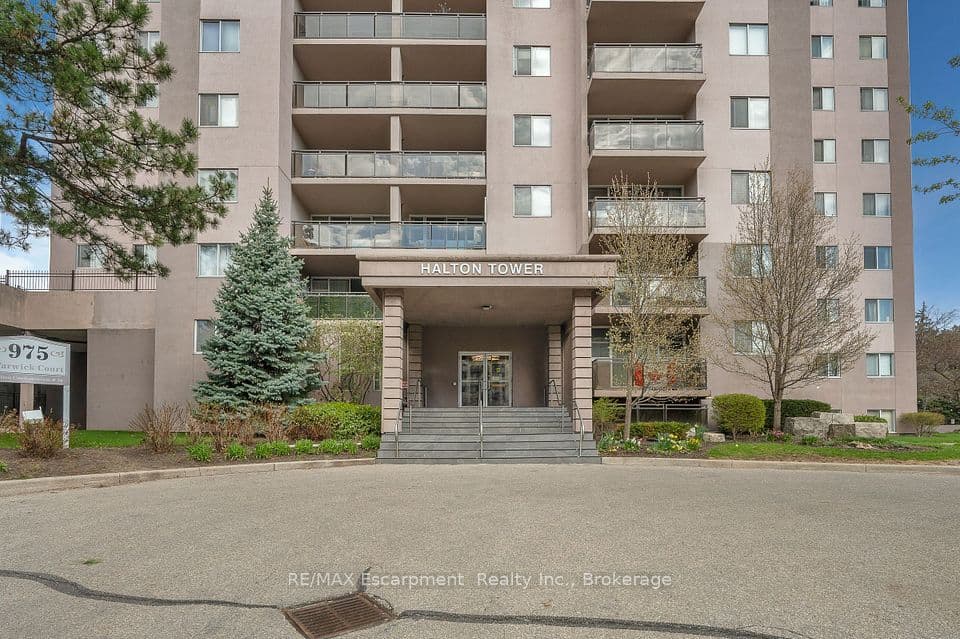 975 Warwick Court 310, Burlington, ON L7T 3Z7 – photo 3