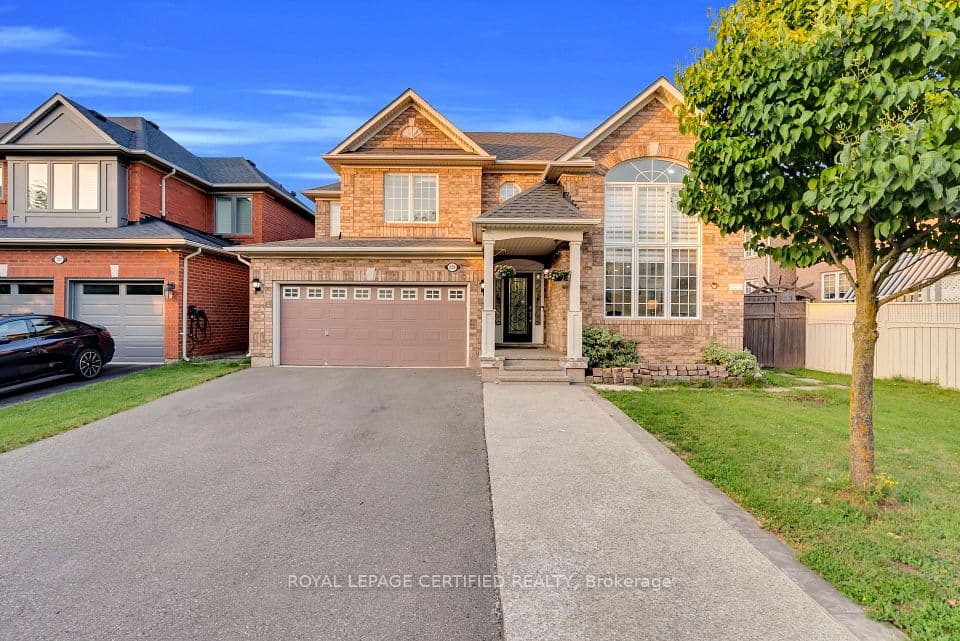 729 Turrell Crescent, Milton, ON L9T 5L4 – main photo