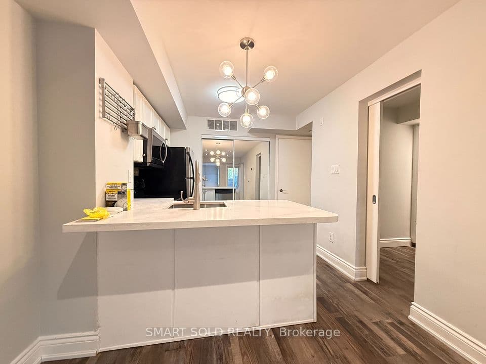 10 Laidlaw Street 725, Toronto, ON M6K 1X2 – photo 3