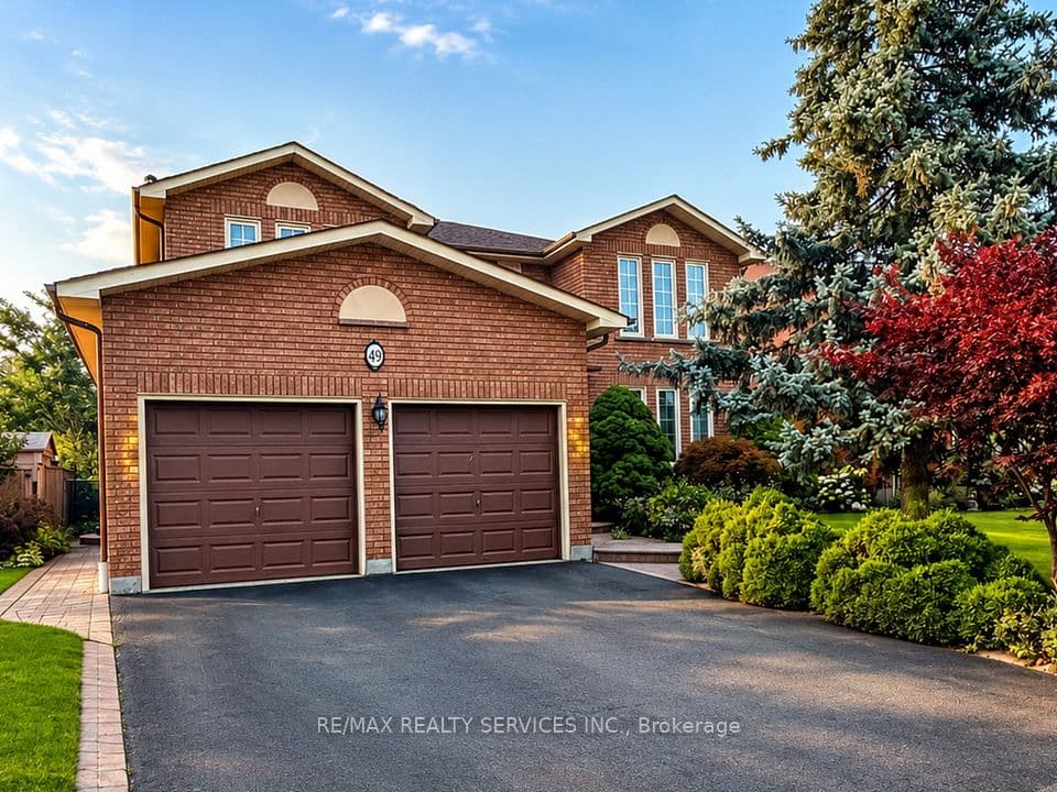 49 Turtlecreek Boulevard, Brampton, ON L6W 3X8 – main photo