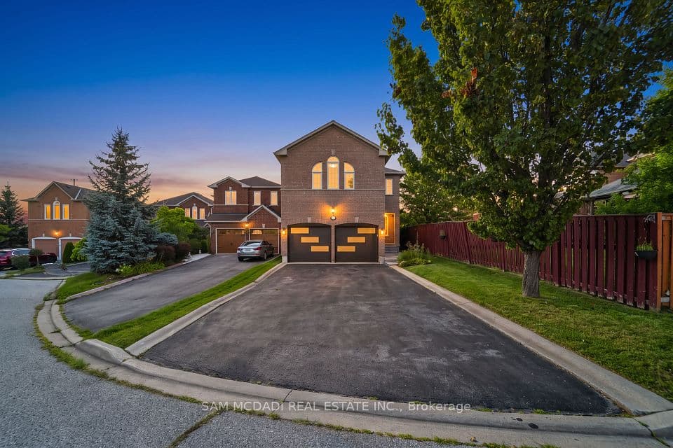 3191 Oakview Road, Mississauga, ON L5N 7N9 – main photo