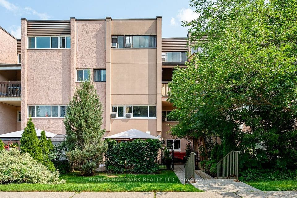 3060 Constitution Boulevard 264, Mississauga, ON L4Y 3X8 – main photo