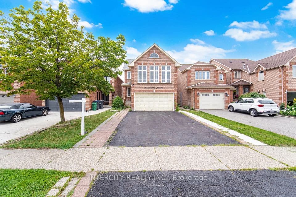 42 Mosley Crescent, Brampton, ON L6Y 5C8 – main photo
