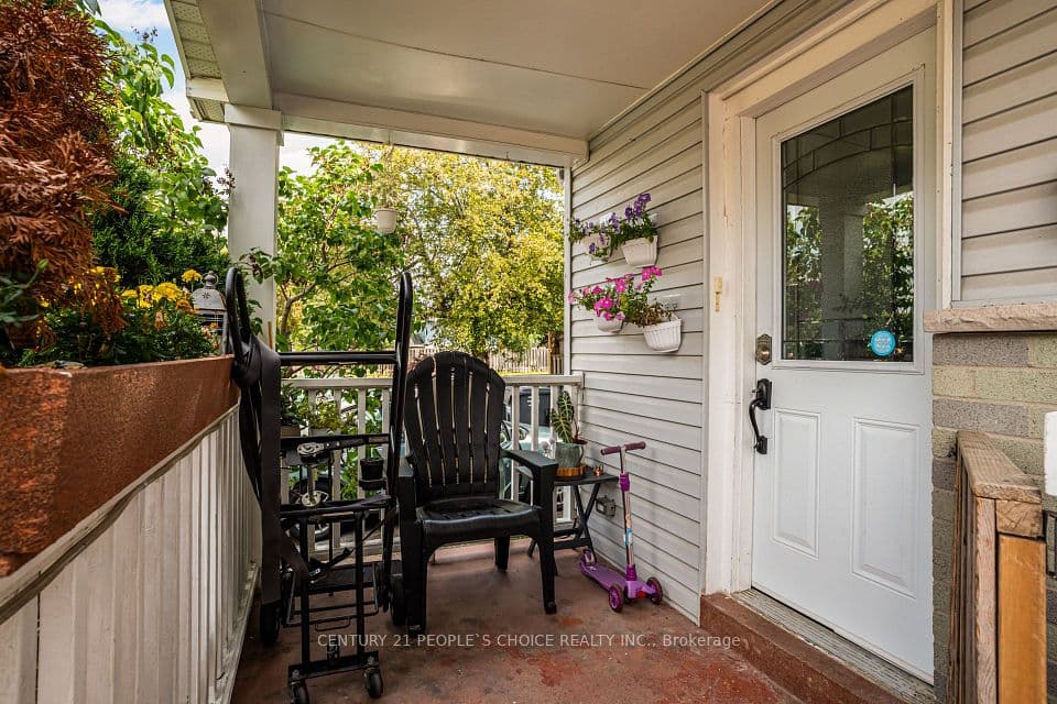 13 Jeffrey Street, Brampton, ON L6S 2M9 – photo 3