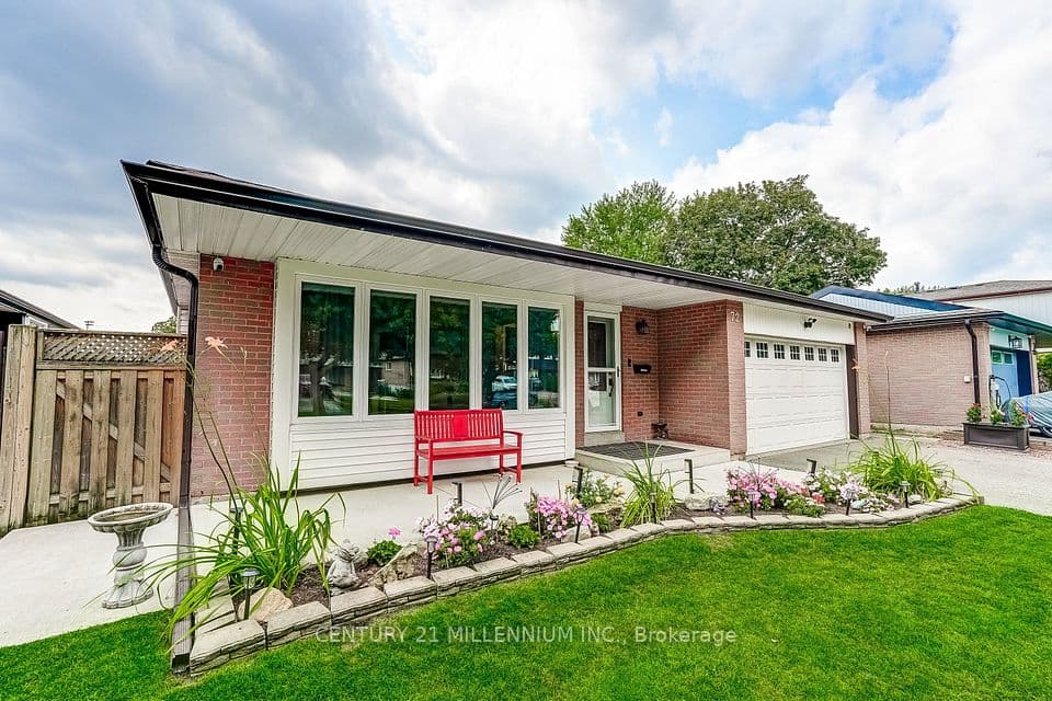 72 Glebe Crescent, Brampton, ON L6S 1G1 – photo 3