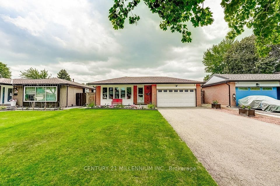 72 Glebe Crescent, Brampton, ON L6S 1G1 – photo 2