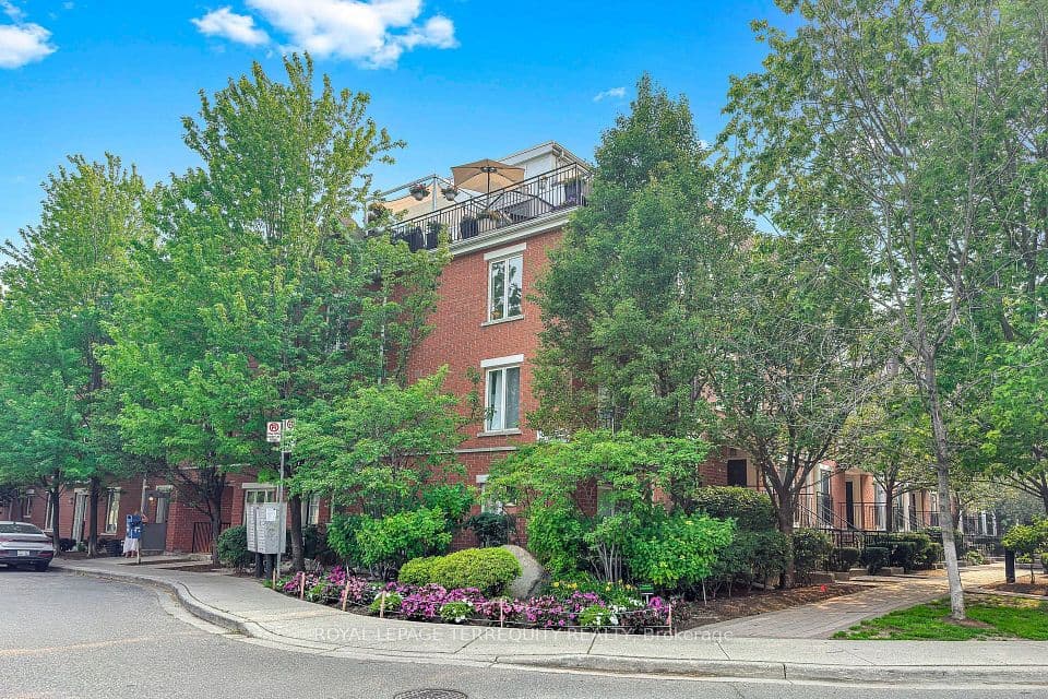 26 Laidlaw Street 1501C, Toronto, ON M6K 1X2 – photo 2
