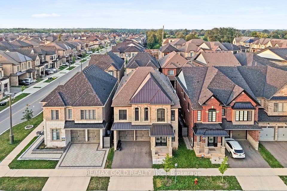1199 QUEENS PLATE Road E, Oakville, ON L6M 5M4 – photo 3