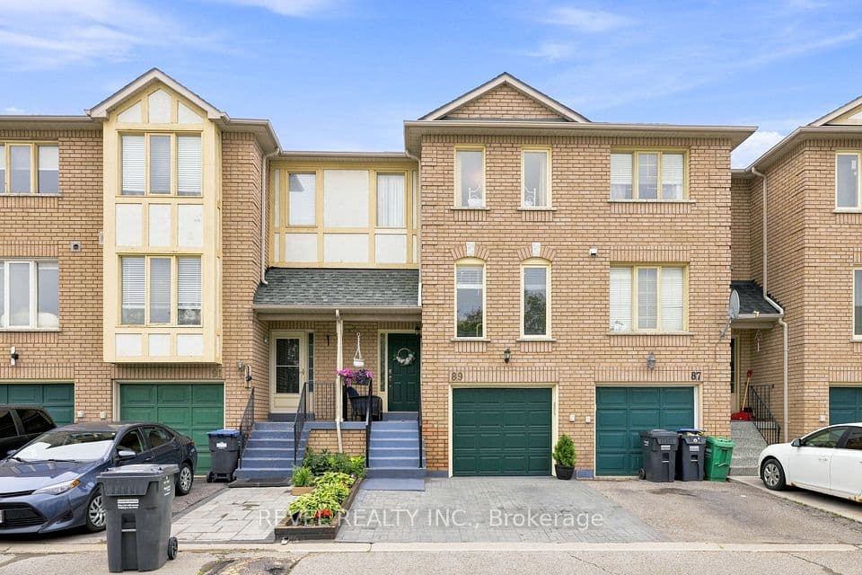2 Sir Lou Drive 89, Brampton, ON L6Y 5A8 – main photo