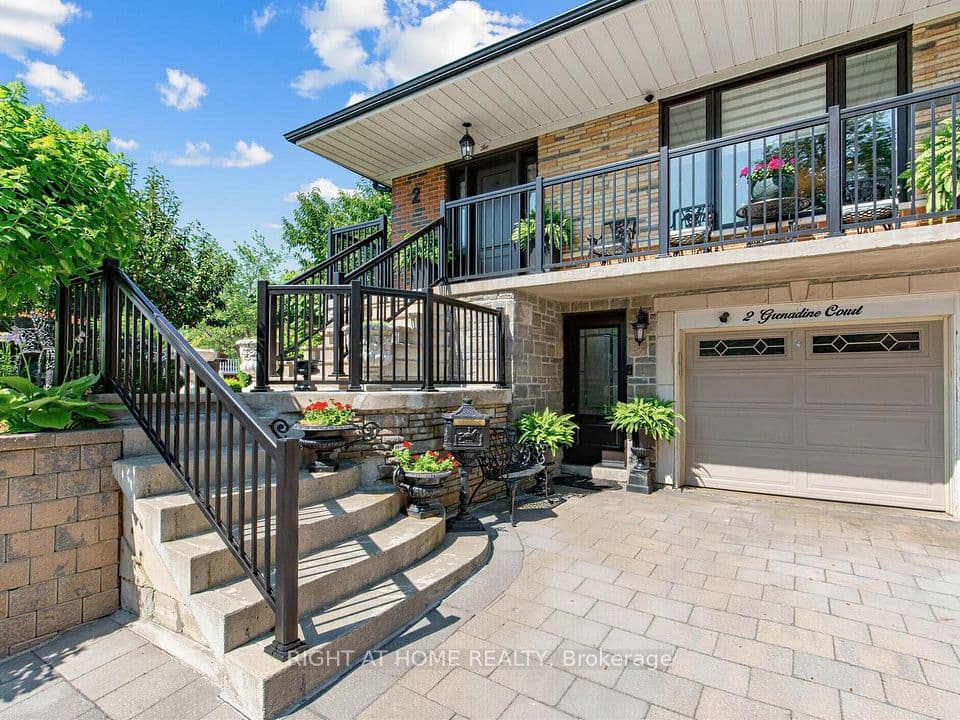 2 Grenadine Court, Toronto, ON M9L 2H6 – main photo
