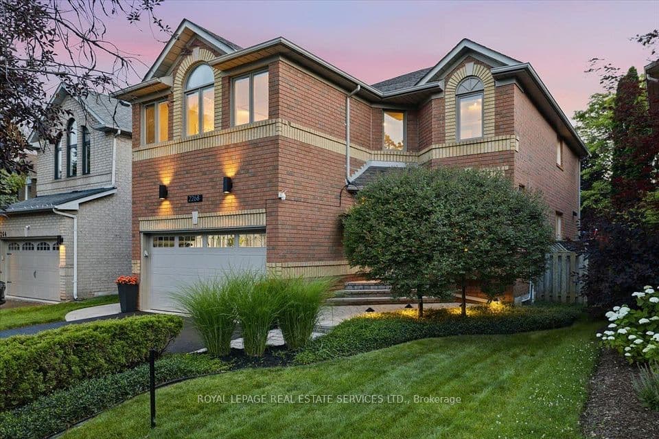2268 Vista Oak Road, Oakville, ON L6M 3L8 – main photo