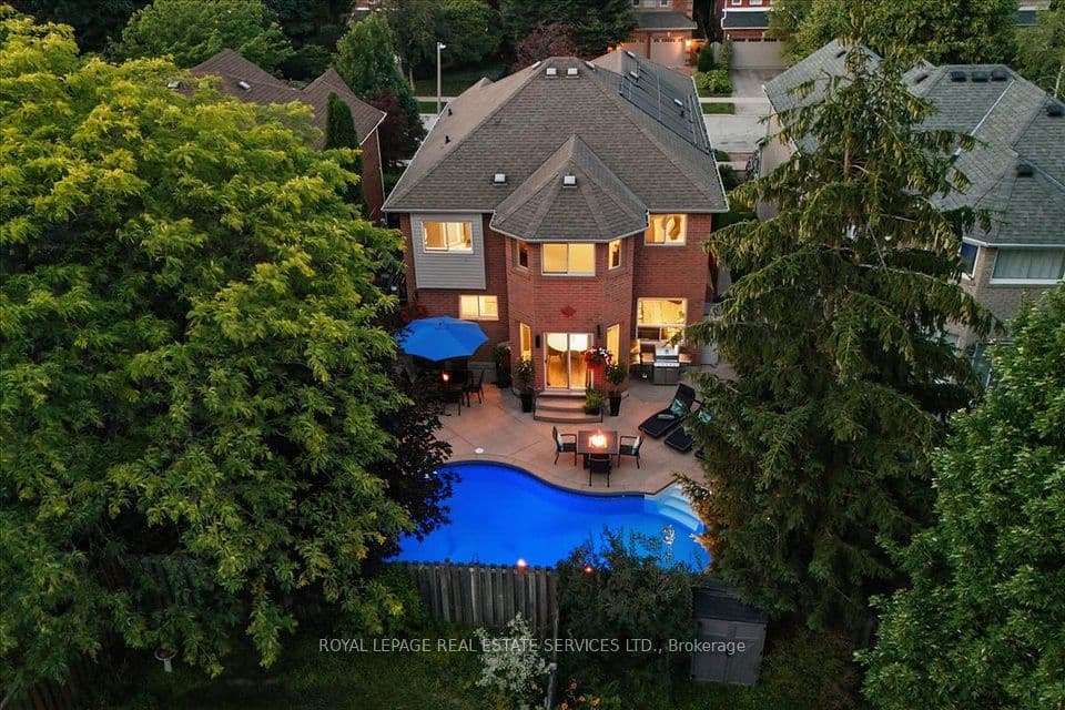2268 Vista Oak Road, Oakville, ON L6M 3L8 – photo 2
