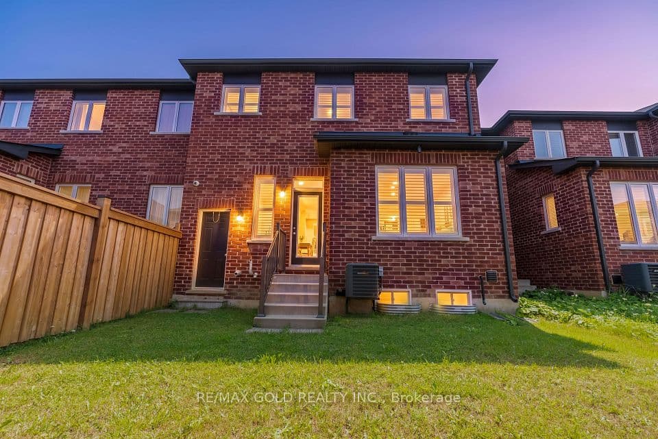 1625 Sorensen Court, Milton, ON L9E 1G8 – photo 3