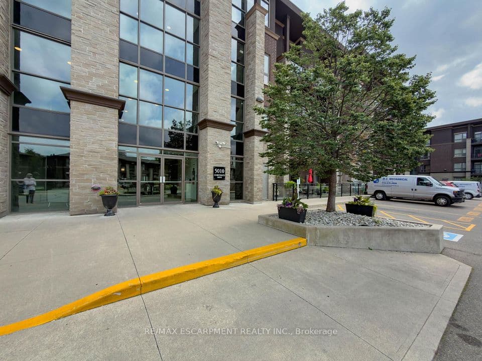 5010 Corporate Drive 109, Burlington, ON L7L 0H6 – photo 3