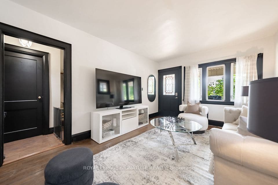 234 John Street, Toronto, ON M9N 1K2 – photo 3