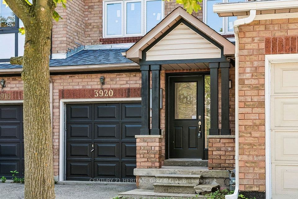 3920 Zenith Court, Mississauga, ON L5N 7H7 – photo 3