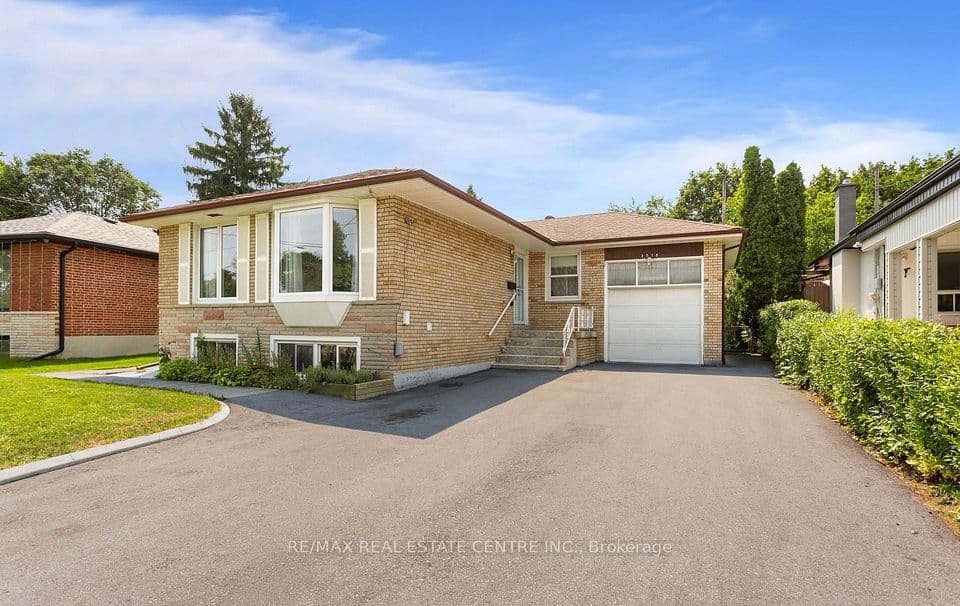 3518 The Credit Woodlands, Mississauga, ON L5C 2X6 – photo 2