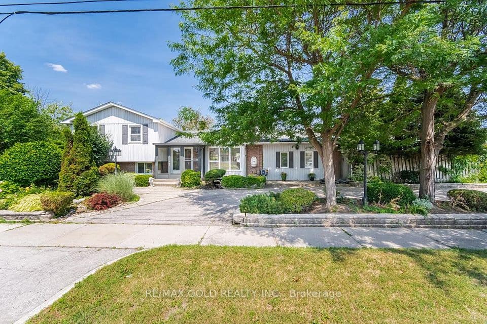 2395 Stillmeadow Road, Mississauga, ON L5B 2A8 – main photo