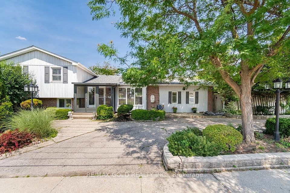 2395 Stillmeadow Road, Mississauga, ON L5B 2A8 – photo 2