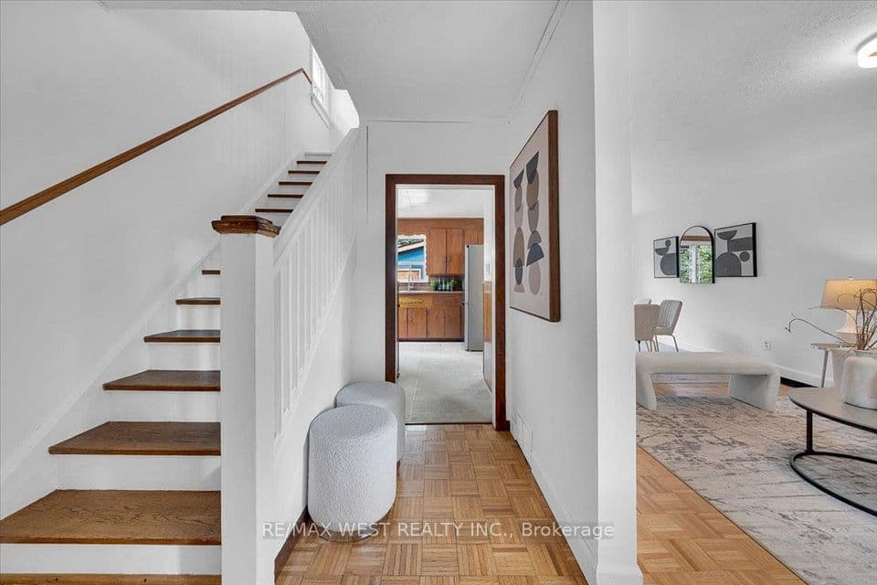 73 Seventeenth Street, Toronto, ON M8V 3K5 – photo 3