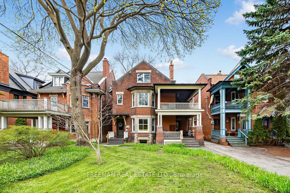 129 Indian Road, Toronto, ON M6R 2V5 – main photo