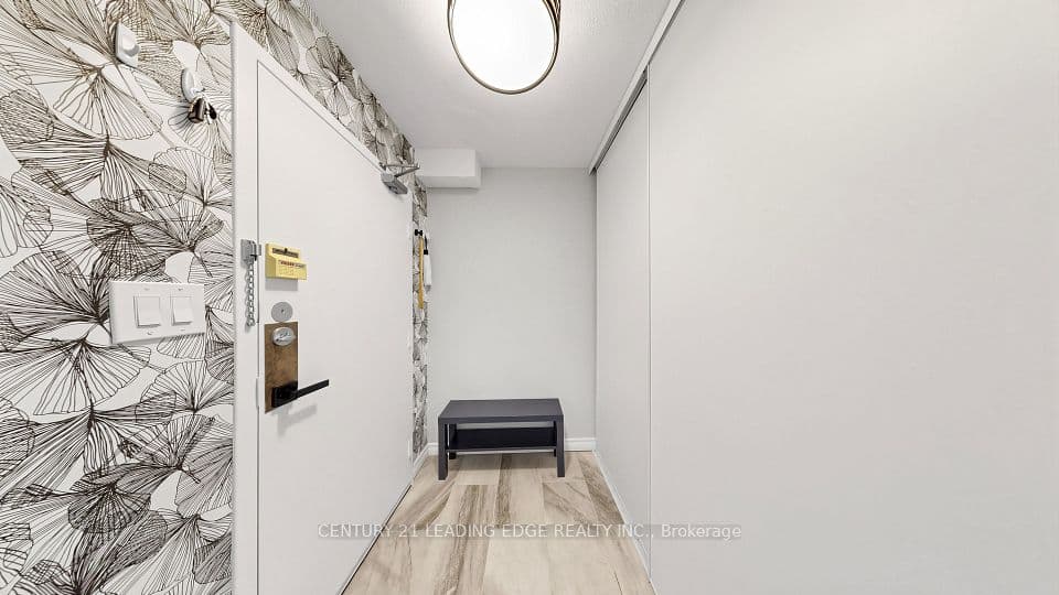 11 Wincott Drive 914, Toronto, ON M9R 2R9 – photo 3